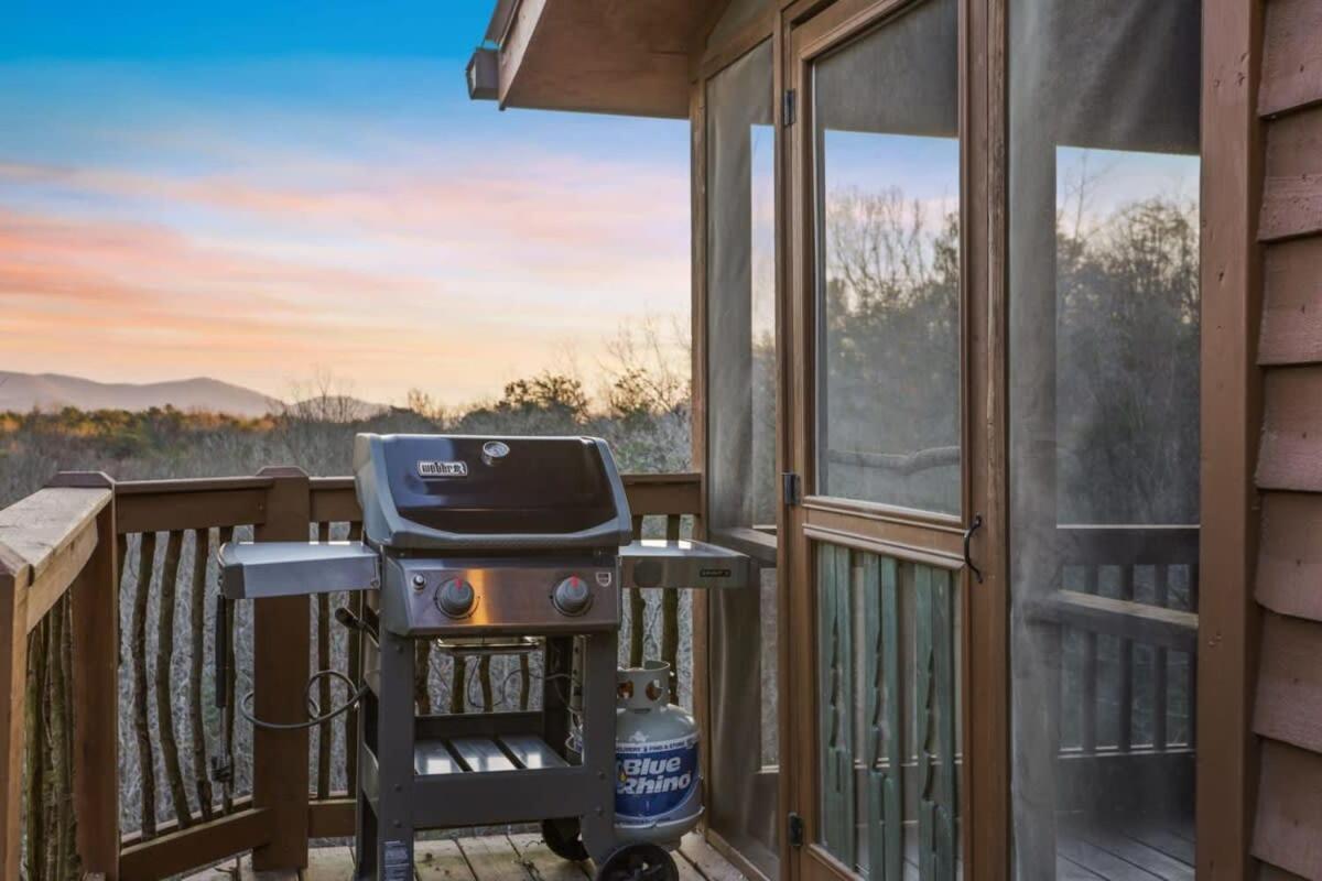 Mountain Views Hot Tub Firepit Close To Town Blue Ridge Dış mekan fotoğraf