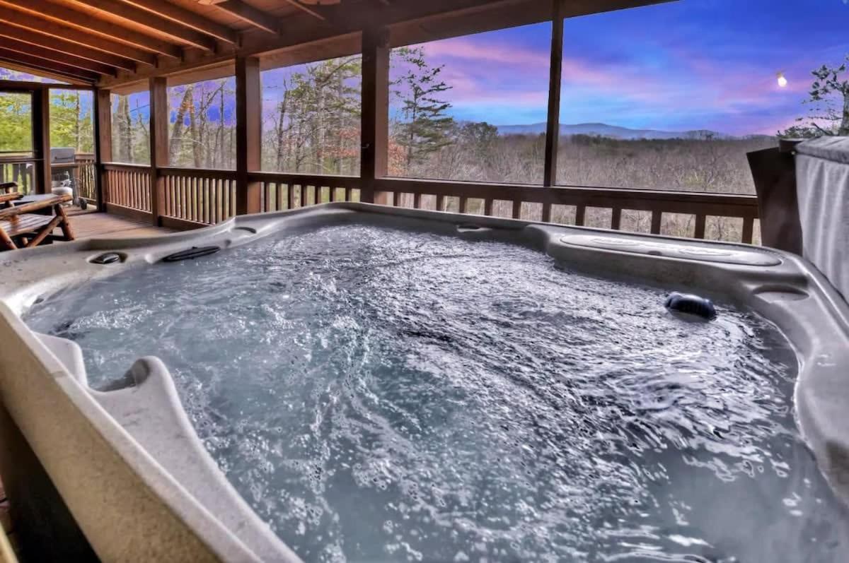 Mountain Views Hot Tub Firepit Close To Town Blue Ridge Dış mekan fotoğraf